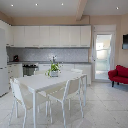 Sabbia Seafront By Rentalspro Services - Halkidiki Vakantiehuis